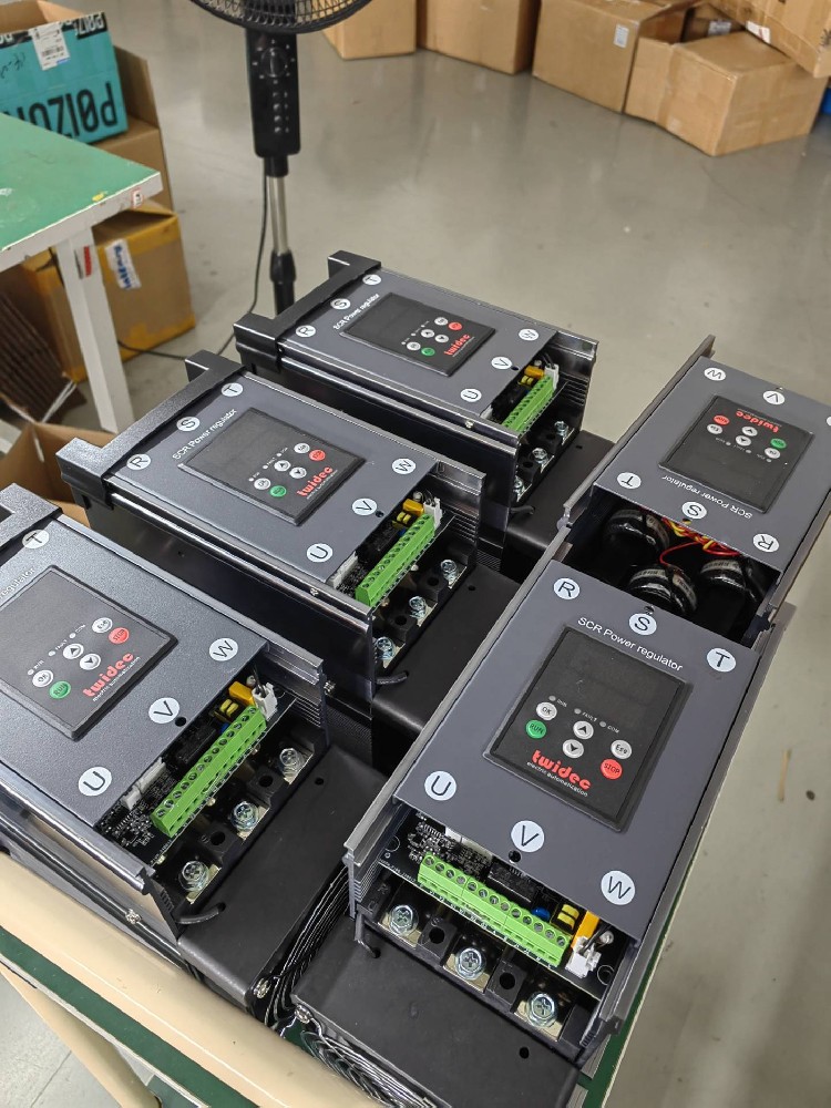 �����¶ȿ��������������Ƶ����������ģ���������