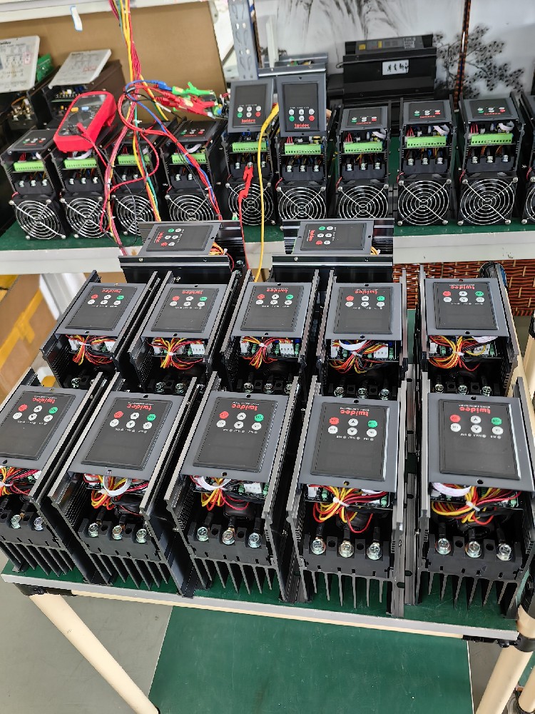 �ڹ�ҵ����Ӧ���У����������������������������ܼ����¶ȵ��ȹ��ԣ���������������