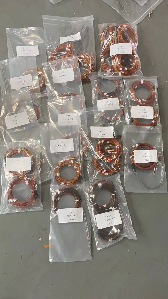 ���ڸ������Σ������ 1000�棩�����������������ȵ�ż�Ŀ������Ժ����ȹ������������ܵ�����������