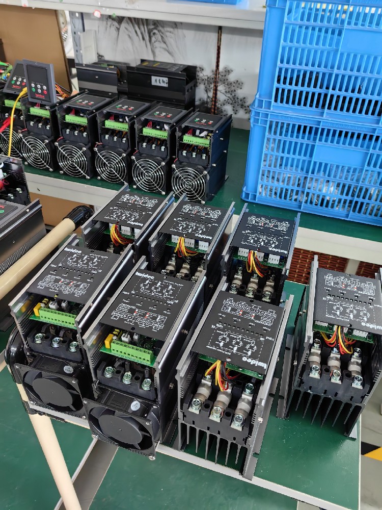 ��������������Щ��ҵ����Ӧ�����ձ飨���¯���ȡ�������ٵȣ���������������ʲô�����Ӧ�ð���������������