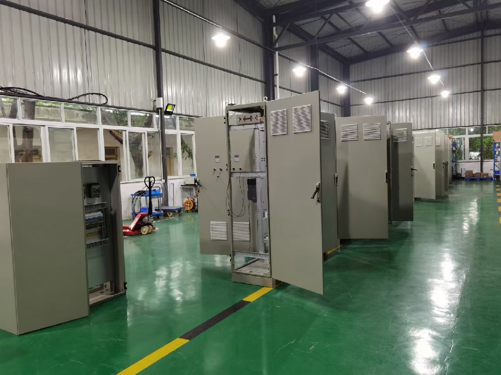 ��𺣰θ߶ȶԵ�����������ɢ�Ⱥ;�Ե������������Ӱ�죿����������