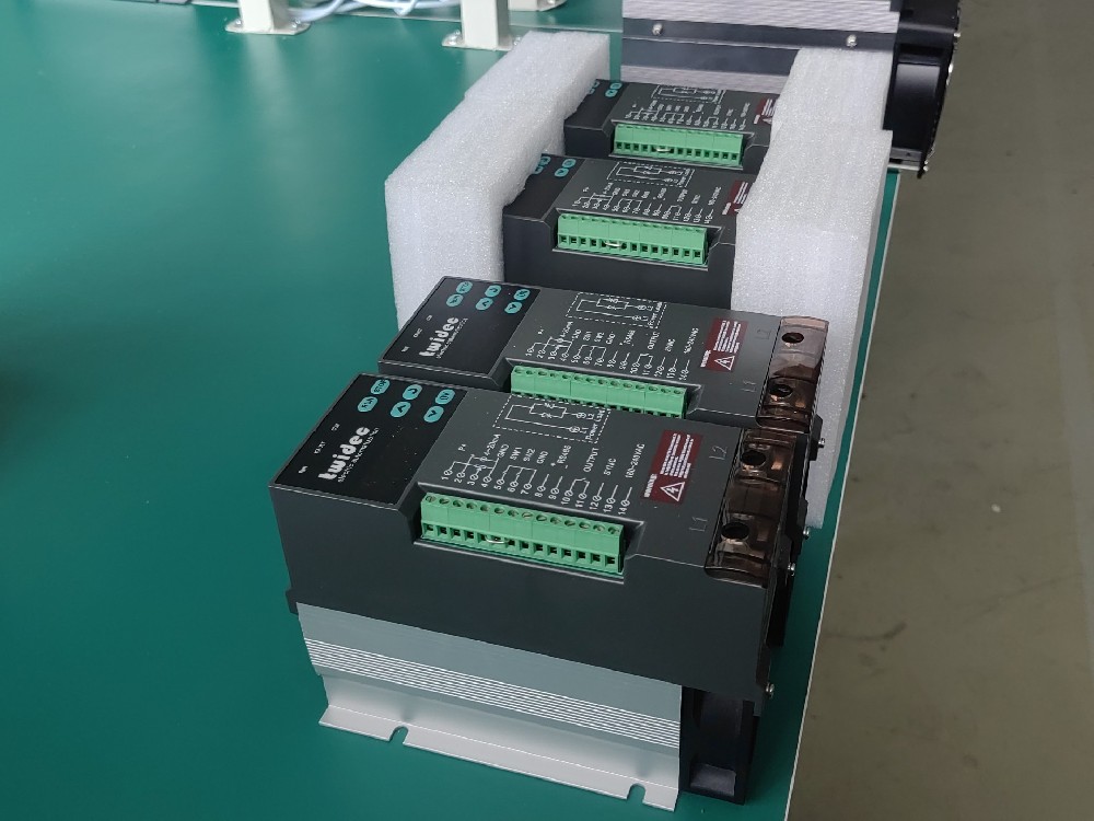 ����ͨ�������������Ż���ƹ����еĵ�Դ�ȹ��ԣ���������