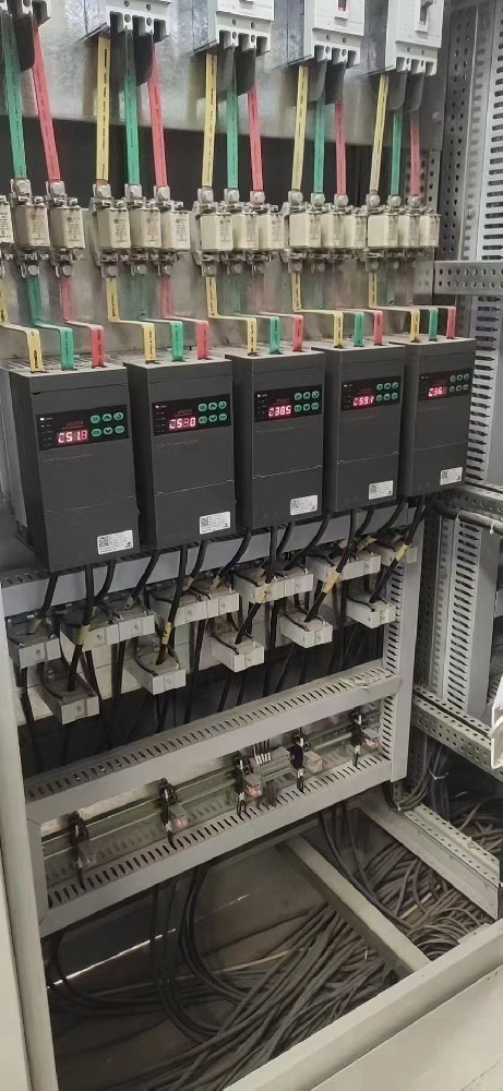 ���¿س�Ϊ��ҵ�������������������������Ʒ��ƾʲô��ӱ��������������